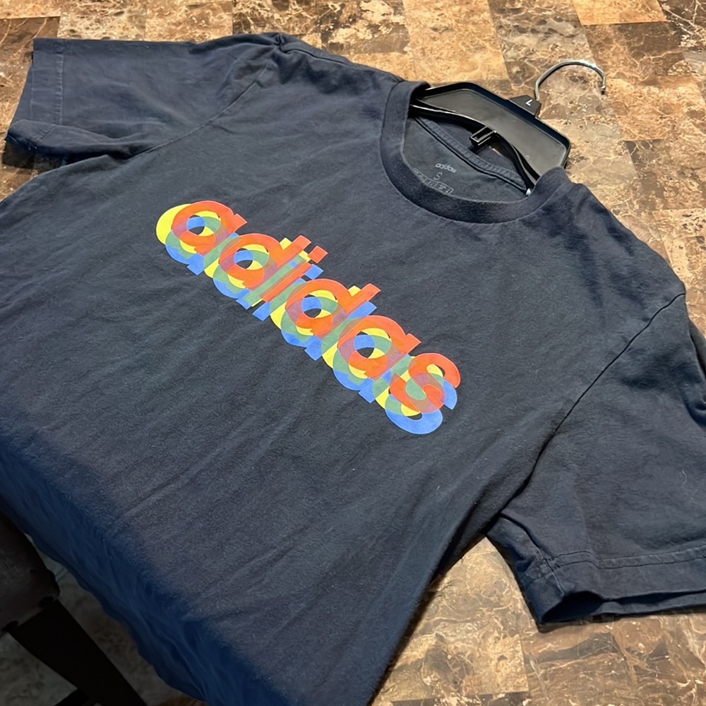 Men’s Adidas Shirt - Size Small